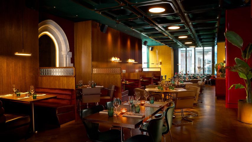 Motorino interior with chapel opening