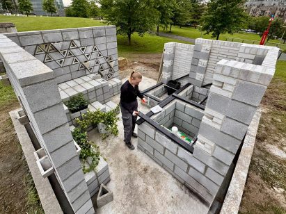 Green Wall – Building with Concrete Block by Allyson Cromwell, Fernanda Cadenillas, Nicholas Archacki, Fion Li, Sidney Mauricio, Juan Giraldo and Matthew Le Rouzic