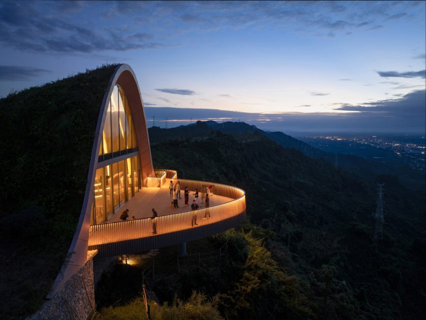 Pujiang Platform by MVRDV