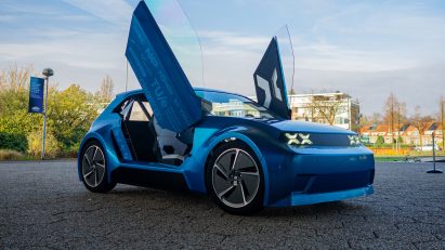 ARIA repairable electric car concept by TU/ecomotive group