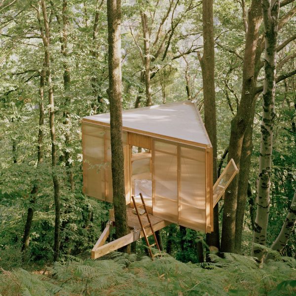 Casetta Tessino treehouse by Olin Petzold