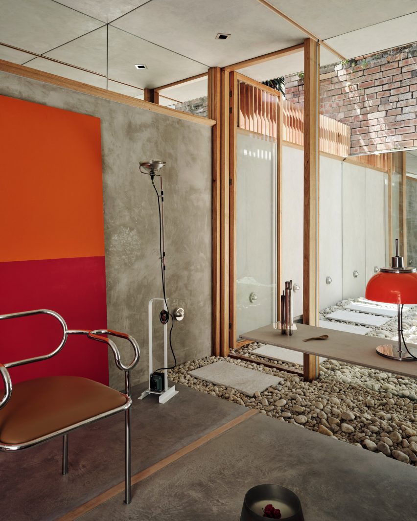 Terrace House Mirage by Alcami Architects