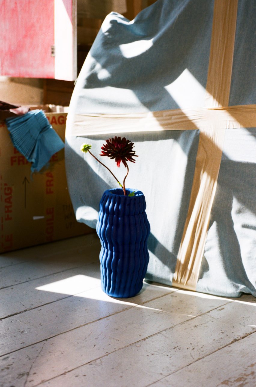 Smock vase by Tessa Silva in dark blue