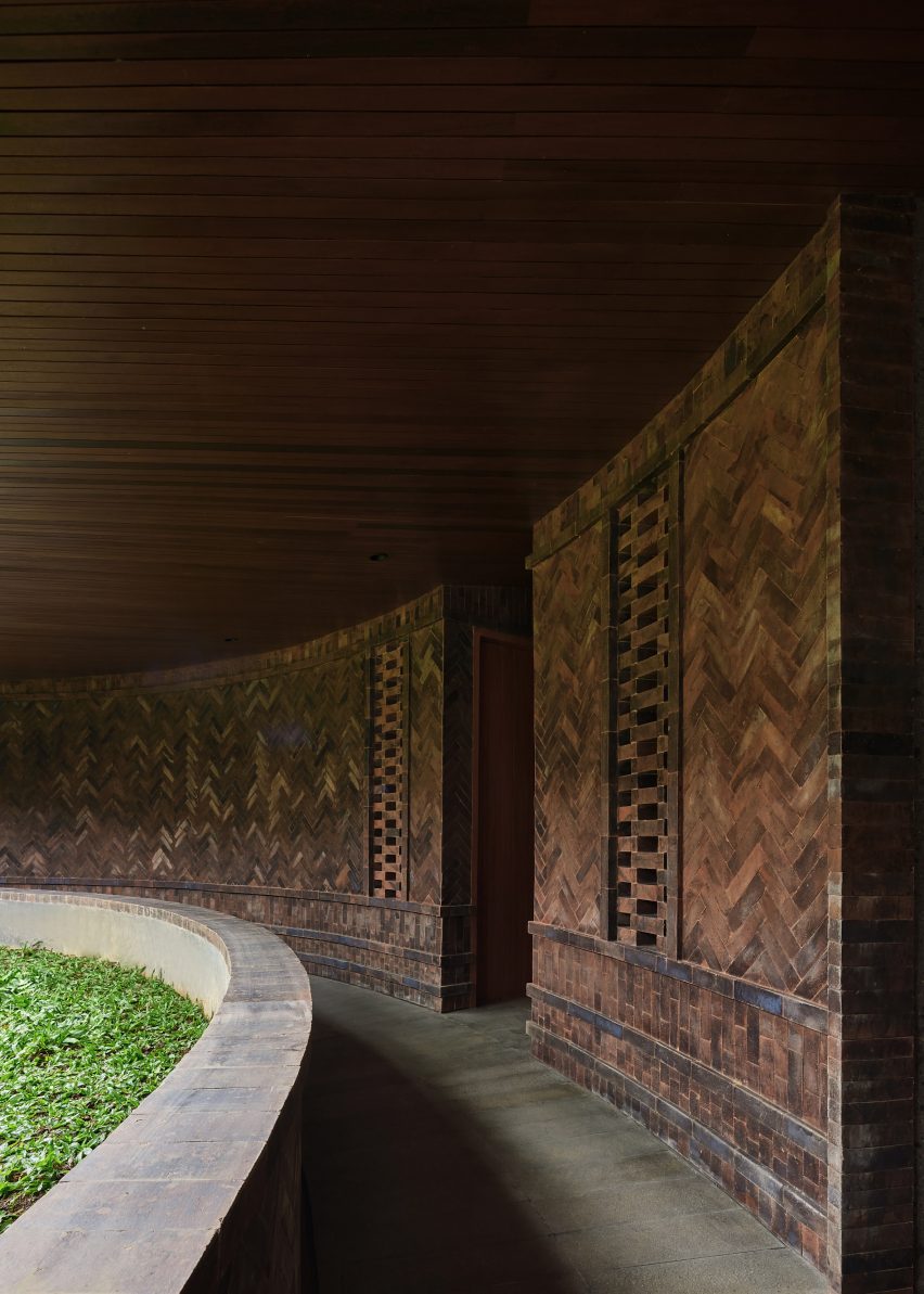 Villa Omah Prana by Alexis Dornier