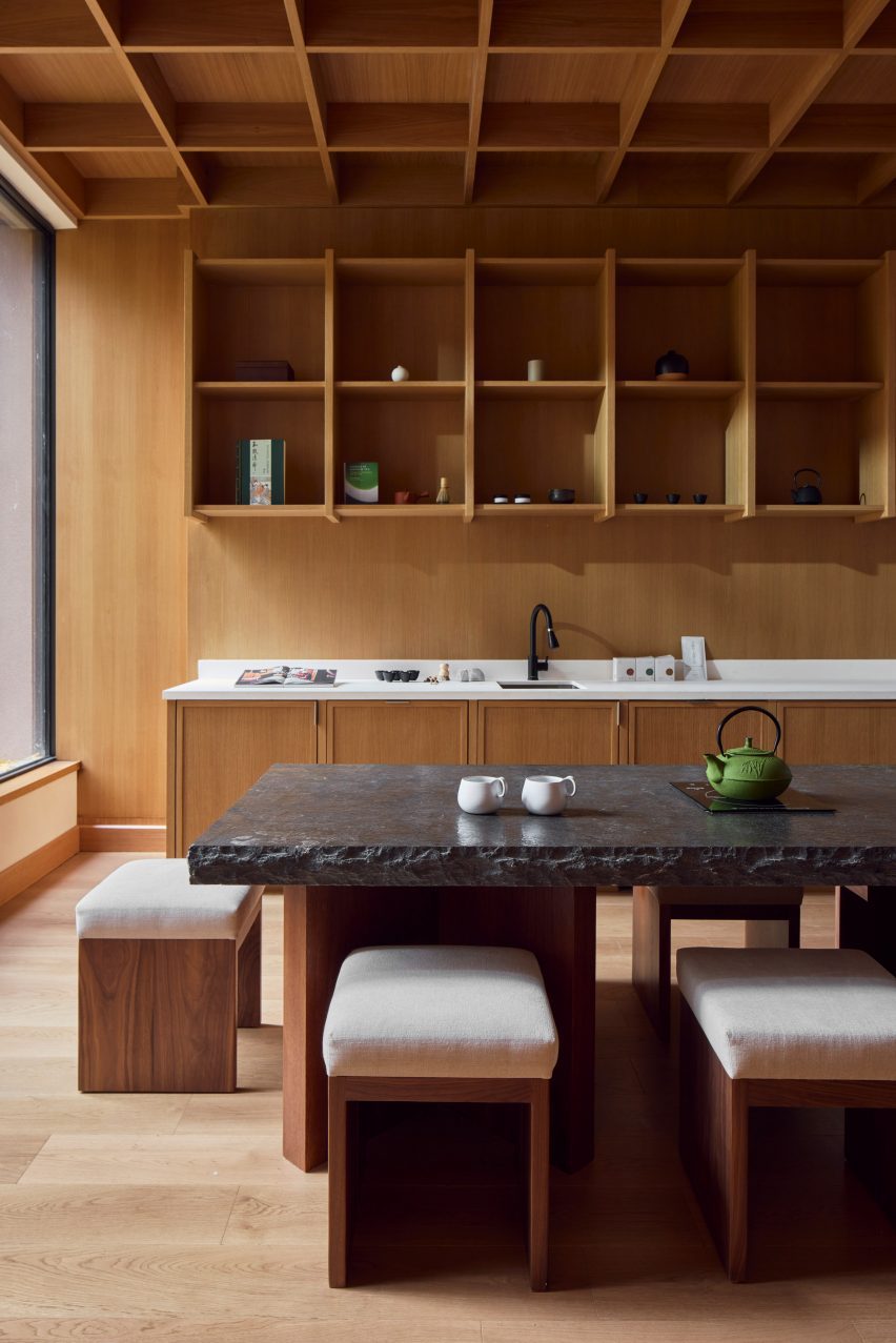 Bergen by DXR Studio