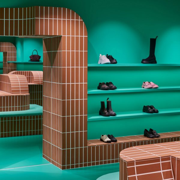 Shelves in Camper Shin Maru interior by Jorge Penadés