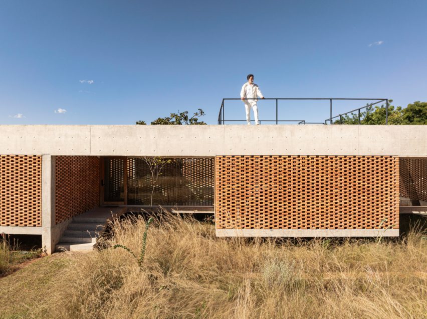 Casa Tupin in Brazil by Bloco Arquitetos