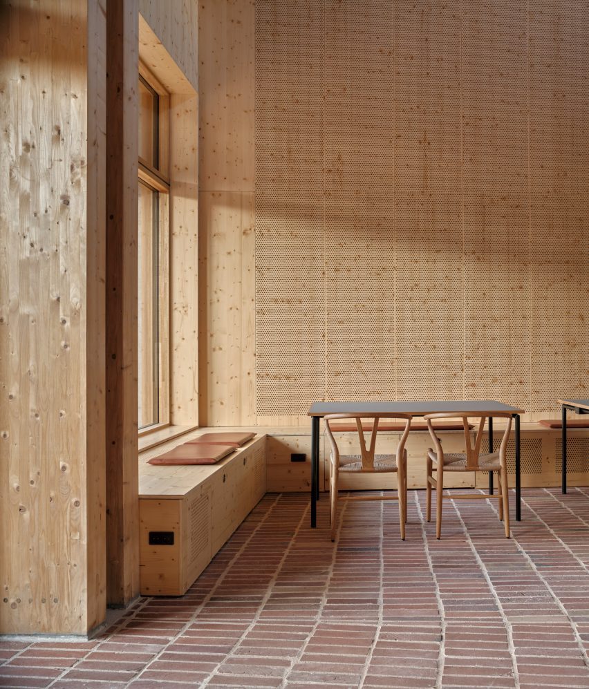 The Crafts College by Dorte Mandrup