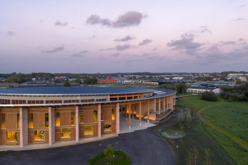 The Crafts College by Dorte Mandrup