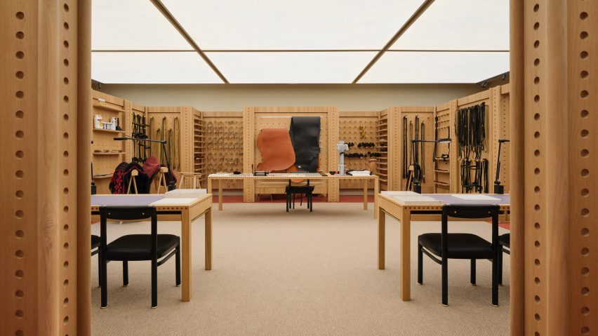 Abu Dhabi riding school ADREA by David/Nicolas