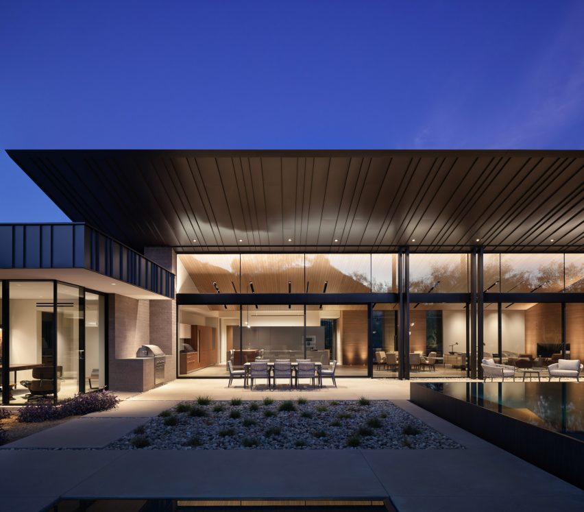 Desert Fairway Residence in Arizona by Kendle Design Collaborative