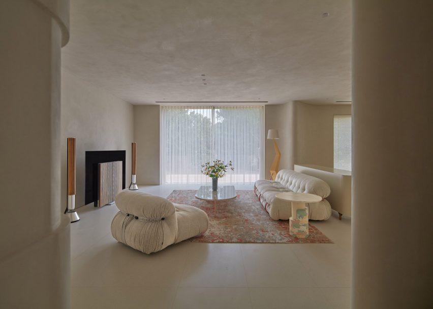 Shanghai Xijiao Residence by FOG Architecture