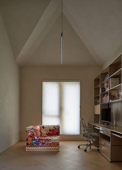 Shanghai Xijiao Residence by FOG Architecture