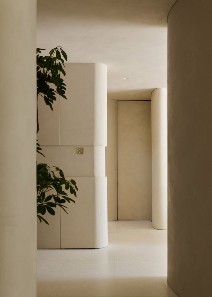 Shanghai Xijiao Residence by FOG Architecture