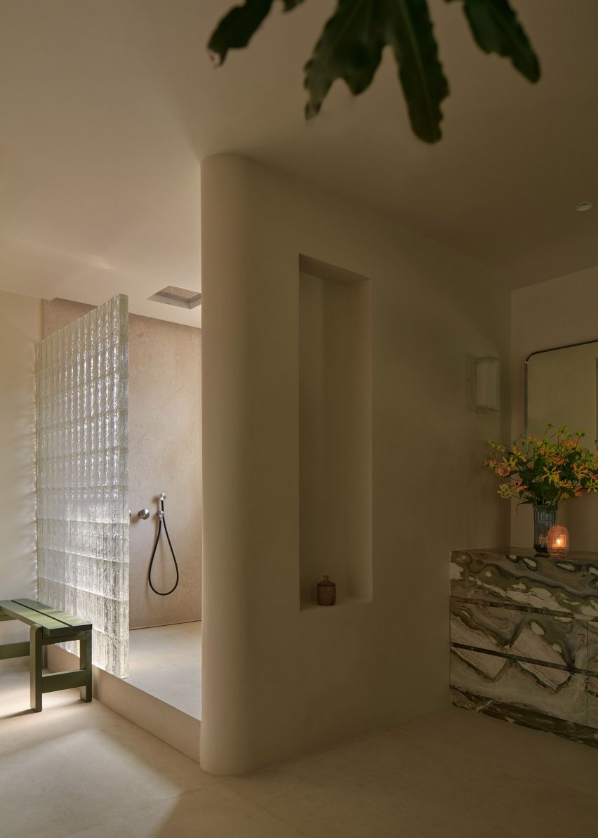 Shanghai Xijiao Residence by FOG Architecture