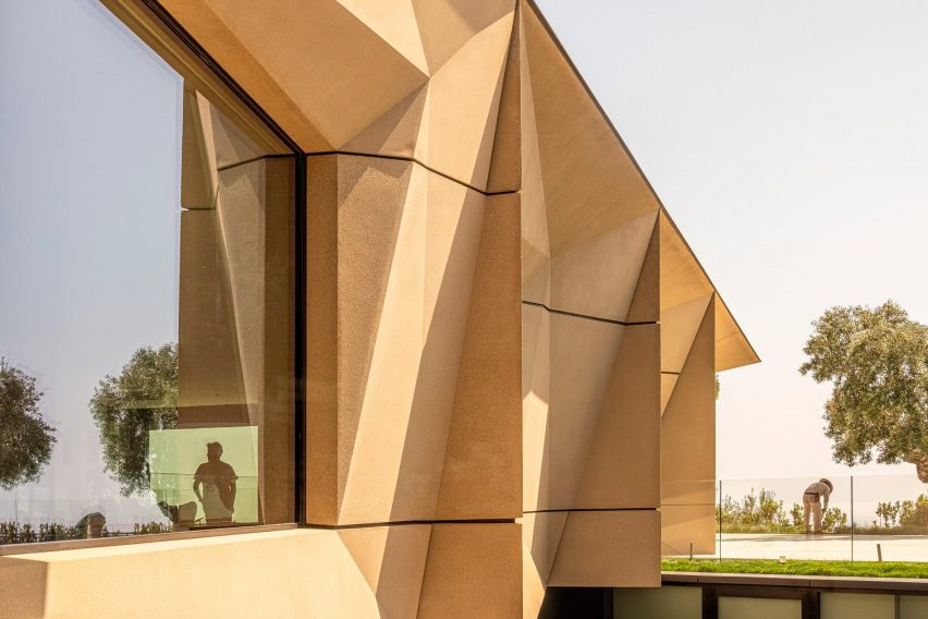 Fractal Facade