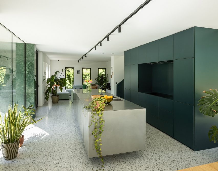 The Garden Pavilion by Studio Okami Architecten interior