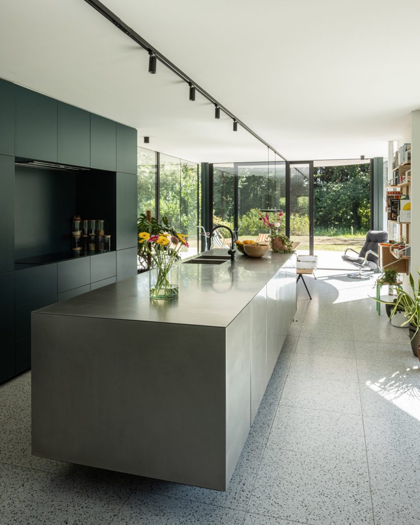 The Garden Pavilion by Studio Okami Architecten interior