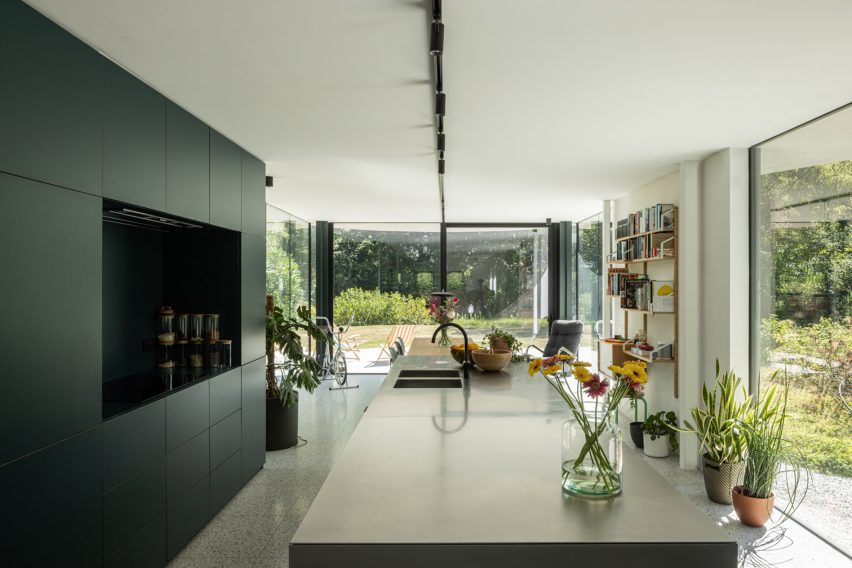 The Garden Pavilion by Studio Okami Architecten interior