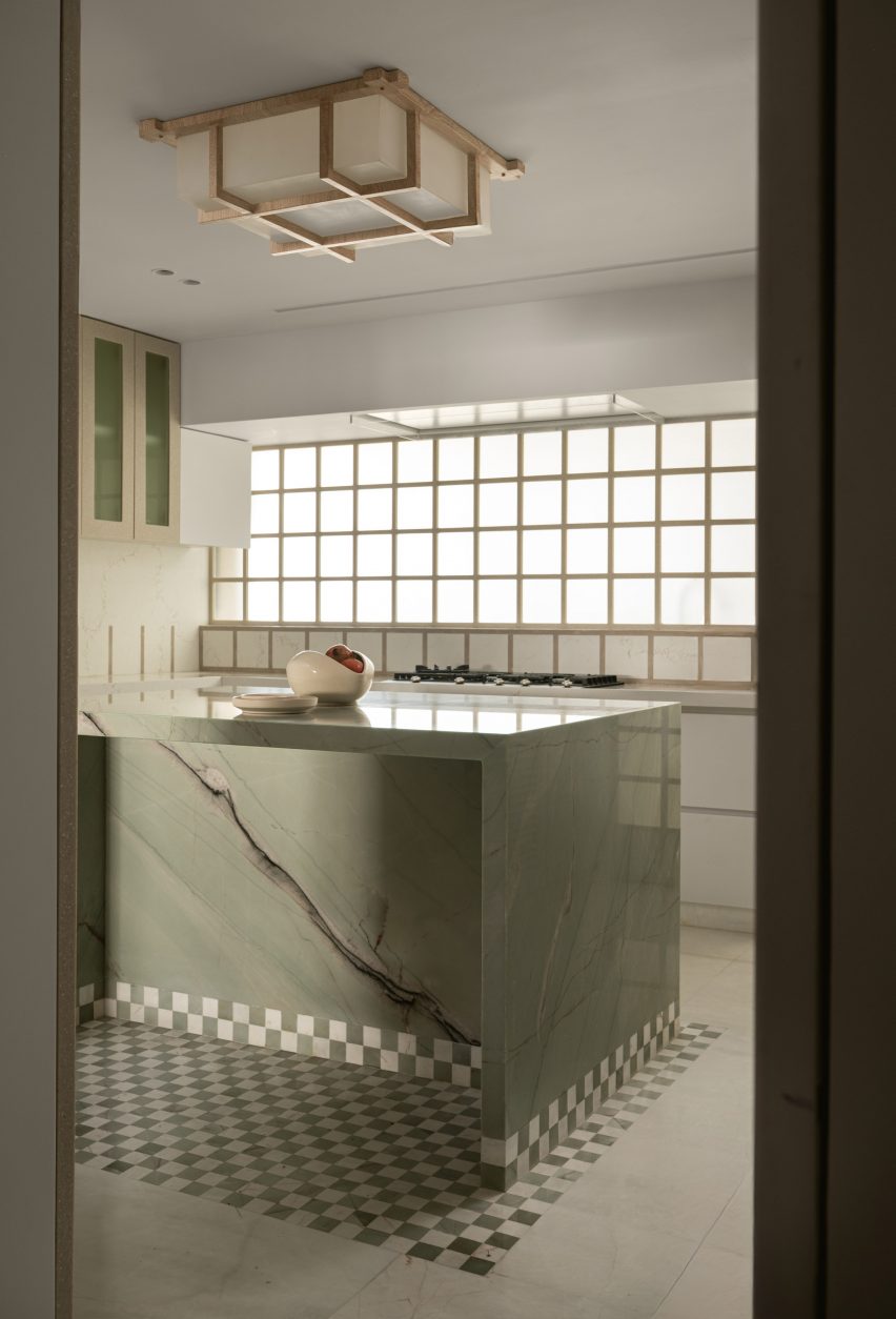 Gingham Dreams apartment in Mumbai by MuseLAB
