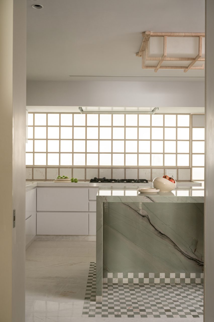 Gingham Dreams apartment in Mumbai by MuseLAB