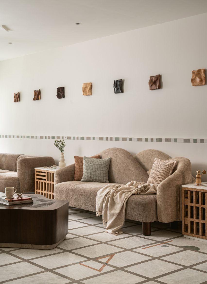 Gingham Dreams apartment in Mumbai by MuseLAB
