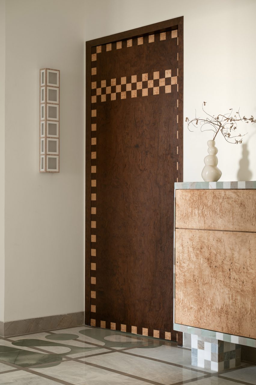 Gingham Dreams apartment in Mumbai by MuseLAB