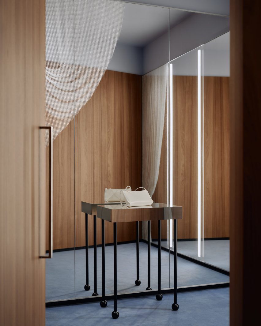 Globus Basel by Tutto Bene
