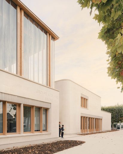 Stone and timber school in France