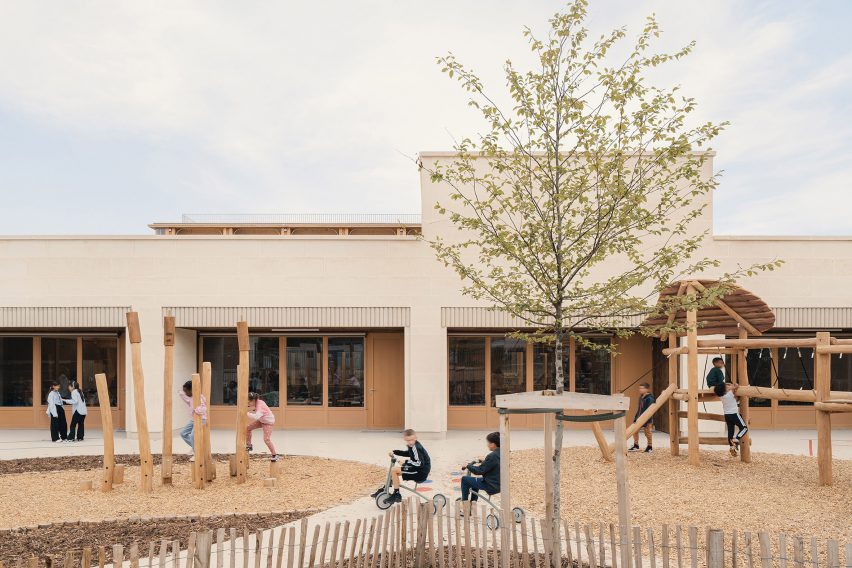 Groupe Scolaire Simone Veil by Le Penhuel & Associés