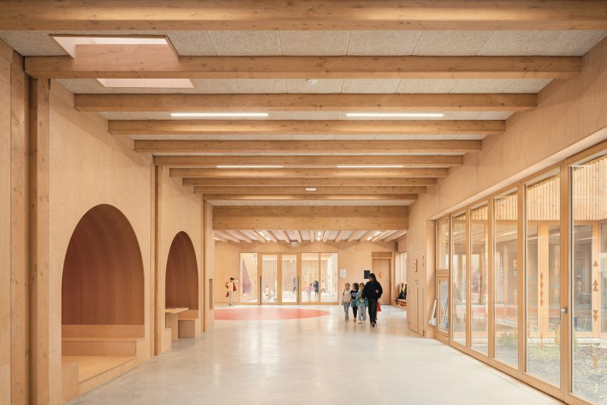 Groupe Scolaire Simone Veil by Le Penhuel & Associés