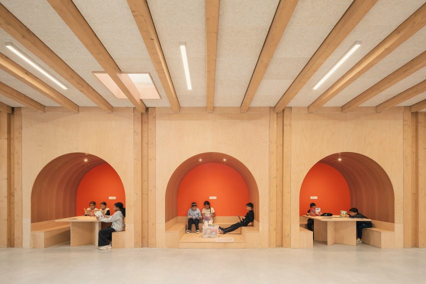 Groupe Scolaire Simone Veil by Le Penhuel & Associés