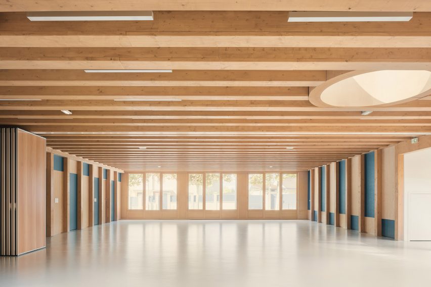 Groupe Scolaire Simone Veil by Le Penhuel & Associés