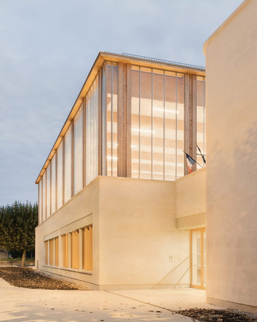 Groupe Scolaire Simone Veil by Le Penhuel & Associés