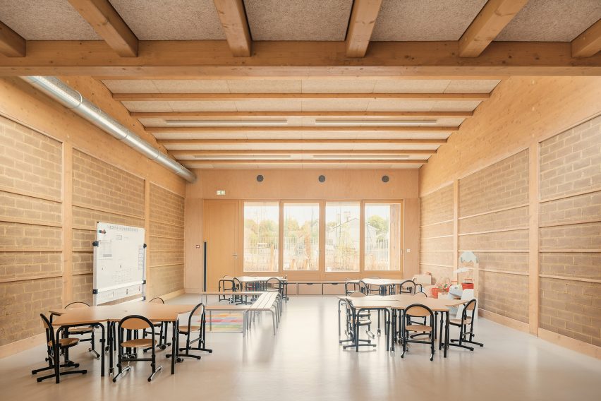 Groupe Scolaire Simone Veil by Le Penhuel & Associés