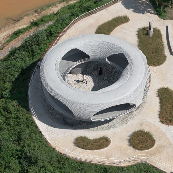 Resting Loop with Views pavilion by HCCH Studio