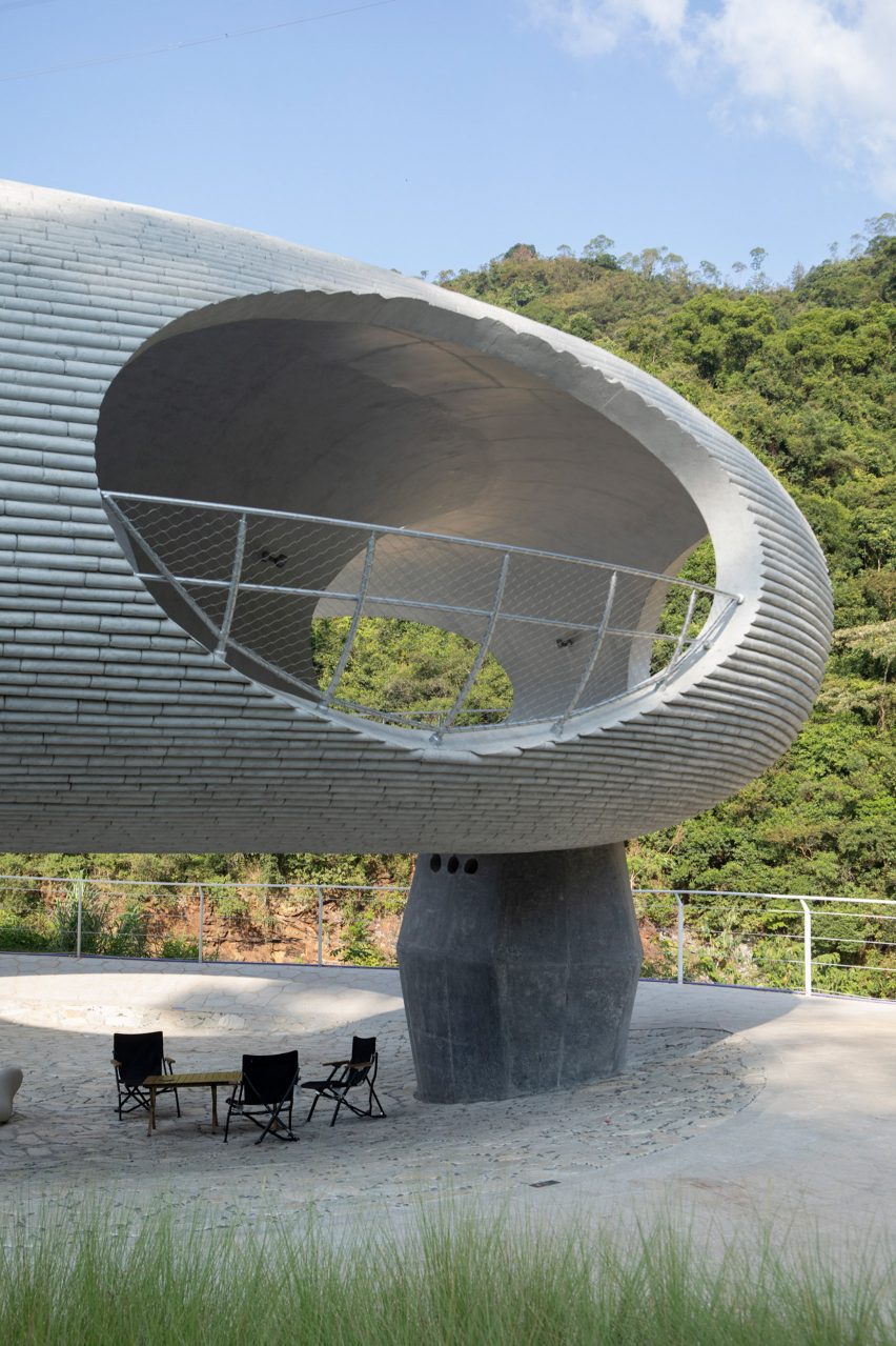 Resting Loop with Views pavilion by HCCH Studio