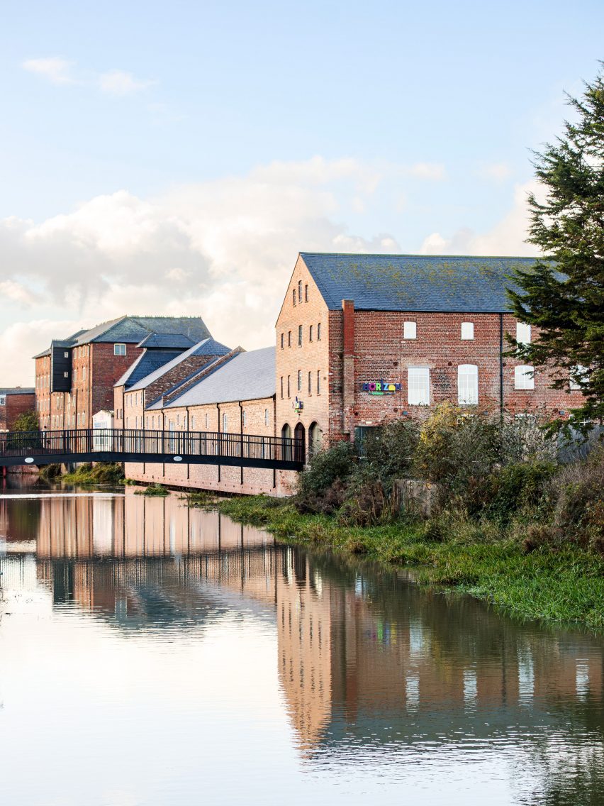 Horizon Youth Zone by John Puttick Associates