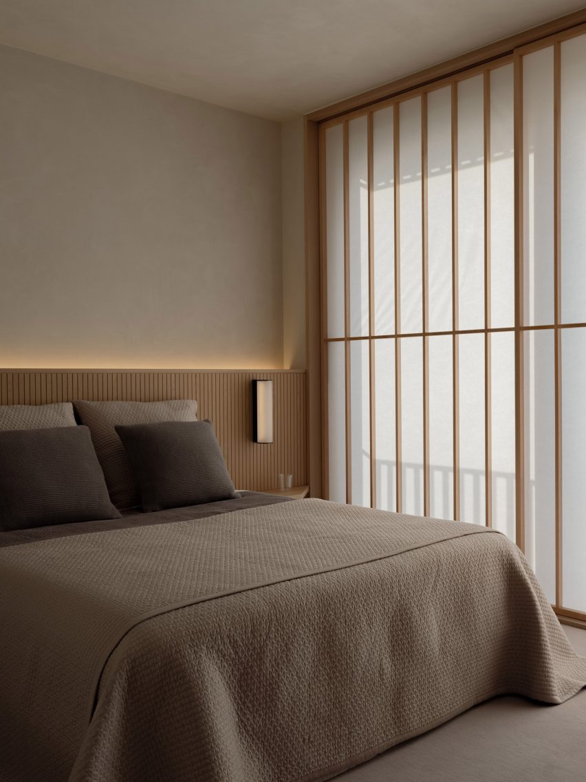 House in Minami-Azabu by Keiji Ashizawa