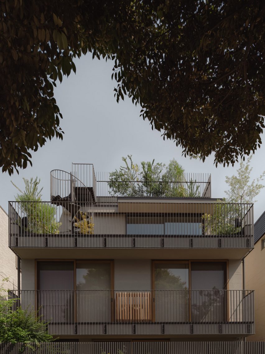 Tokyo home with shoji screens