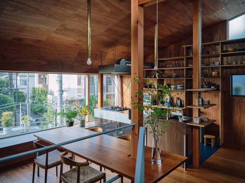 House in Nakano by HOAA