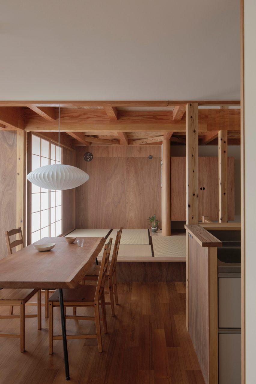 House in Saidera by Akio Isshiki Architects