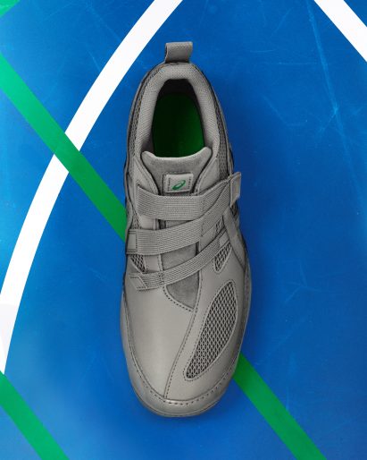 Close-up of Hyper Taping trainer
