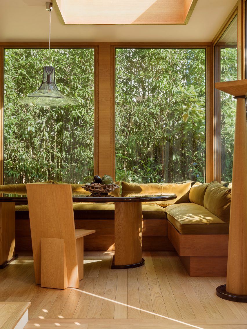 Paris house by Hauvette & Madani