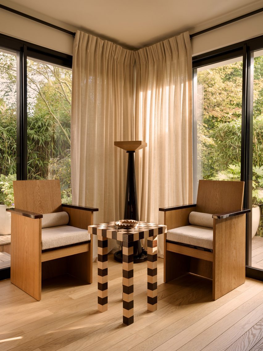 Paris house by Hauvette & Madani