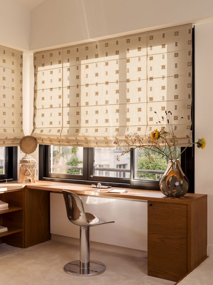 Paris house by Hauvette & Madani