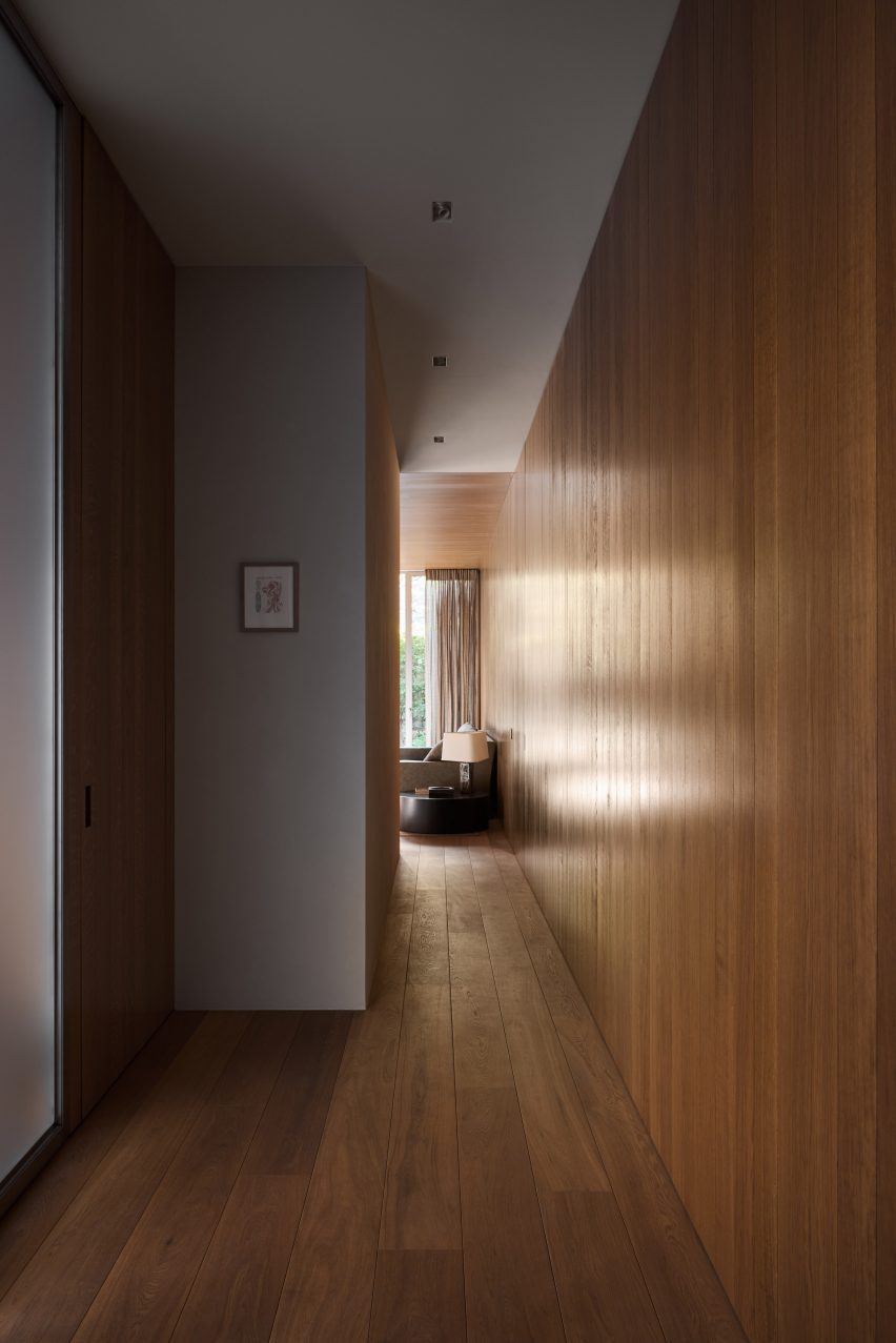 Hallway in Townhouse VI in Kortrijk by Decancq Vercruysse