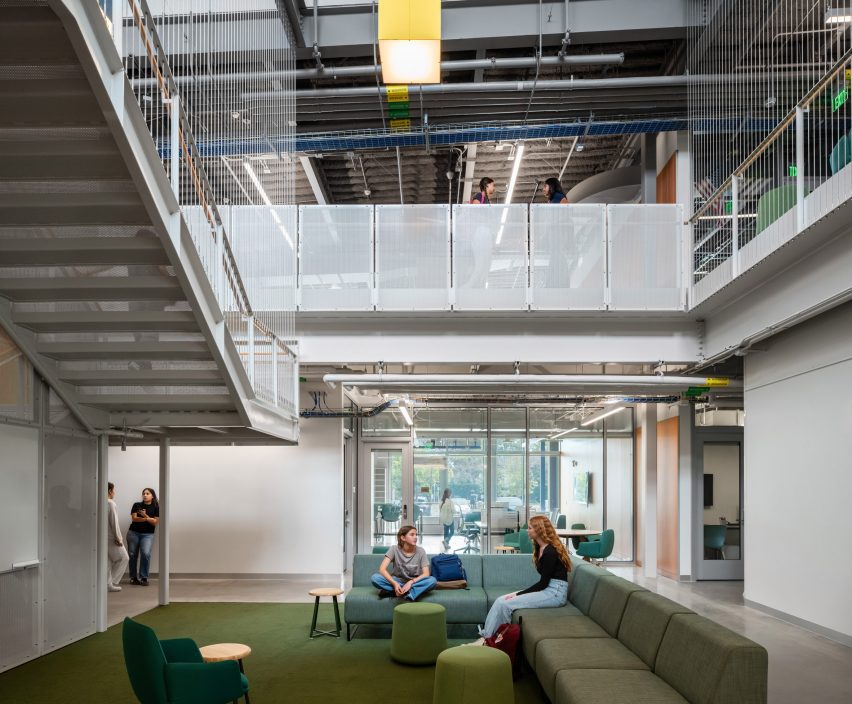 California school designed in response to environmental concerns
