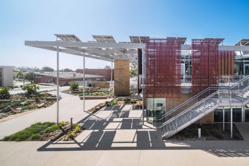 California school designed in response to environmental concerns