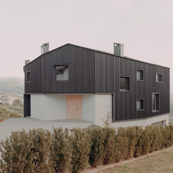 Hometown House by MoDusArchitects